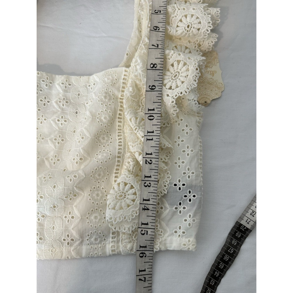 NEW Altar'd State Womens Small Ivory Peasant Crop Top Blouse Eyelet Lace Boho - Picture 9 of 9